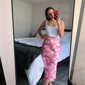 MOVING SALE Pink and White Tie Dye Midi Skirt | Altar'd State